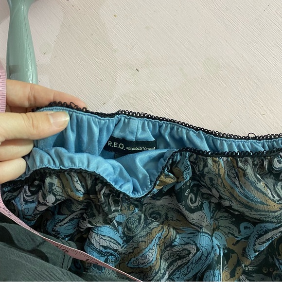 Vintage 90's Blue Paisley Long Midi Skirt Womens Large R.EQ. Layered Ruffle Hem - Picture 9 of 13